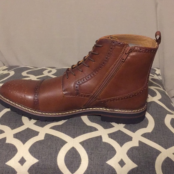 Steve Madden: Zip-Up Men’s Boots - Picture 3 of 4